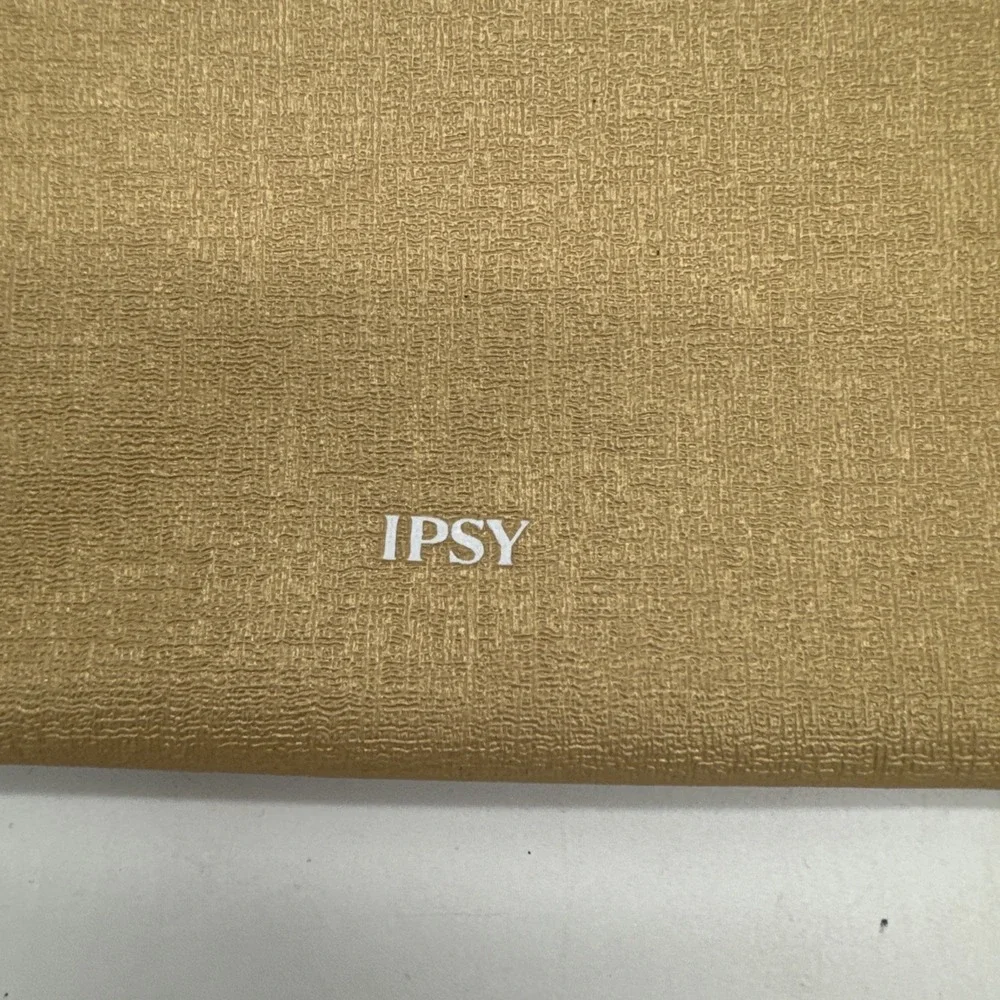 Ipsy Stay Golden Gold Glam Makeup Zipper Closure‎